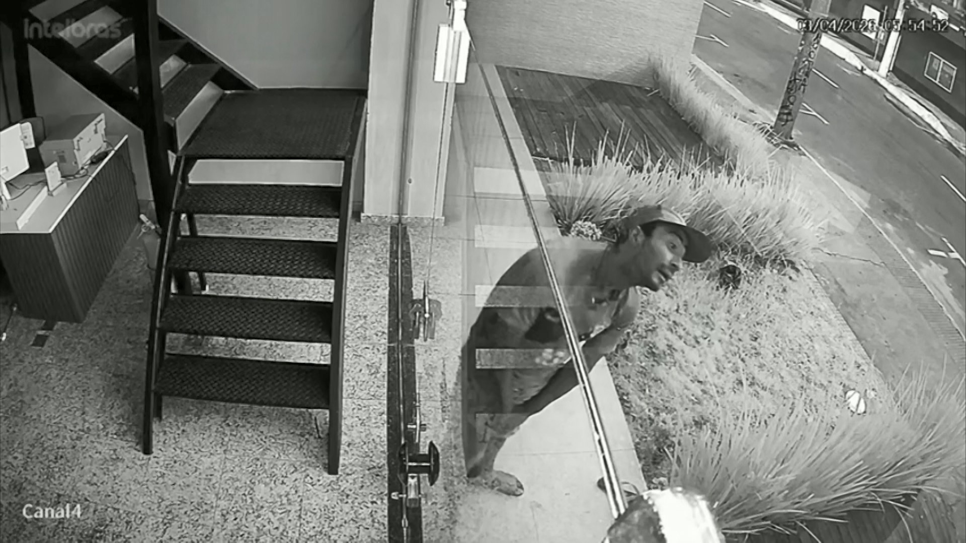 Vila Velha: Arrombamento de Empresa de Vistos na Praia da Costa Exige Debate Urgente sobre Segurança e Proteção de Dados