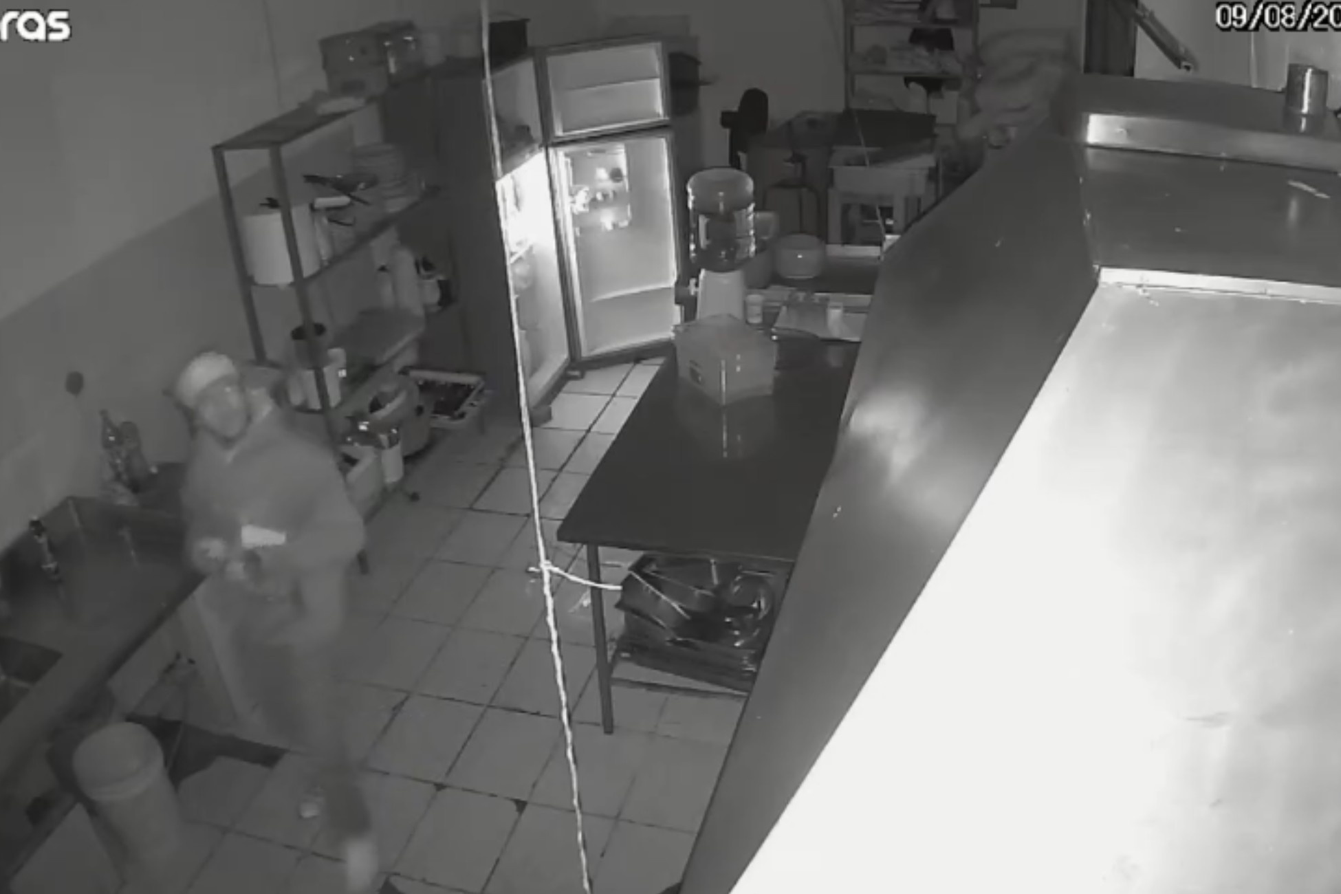 Invasão Audaciosa em Piraquara Expõe a Vulnerabilidade do Comércio e a Escalada da Insegurança na Grande Curitiba