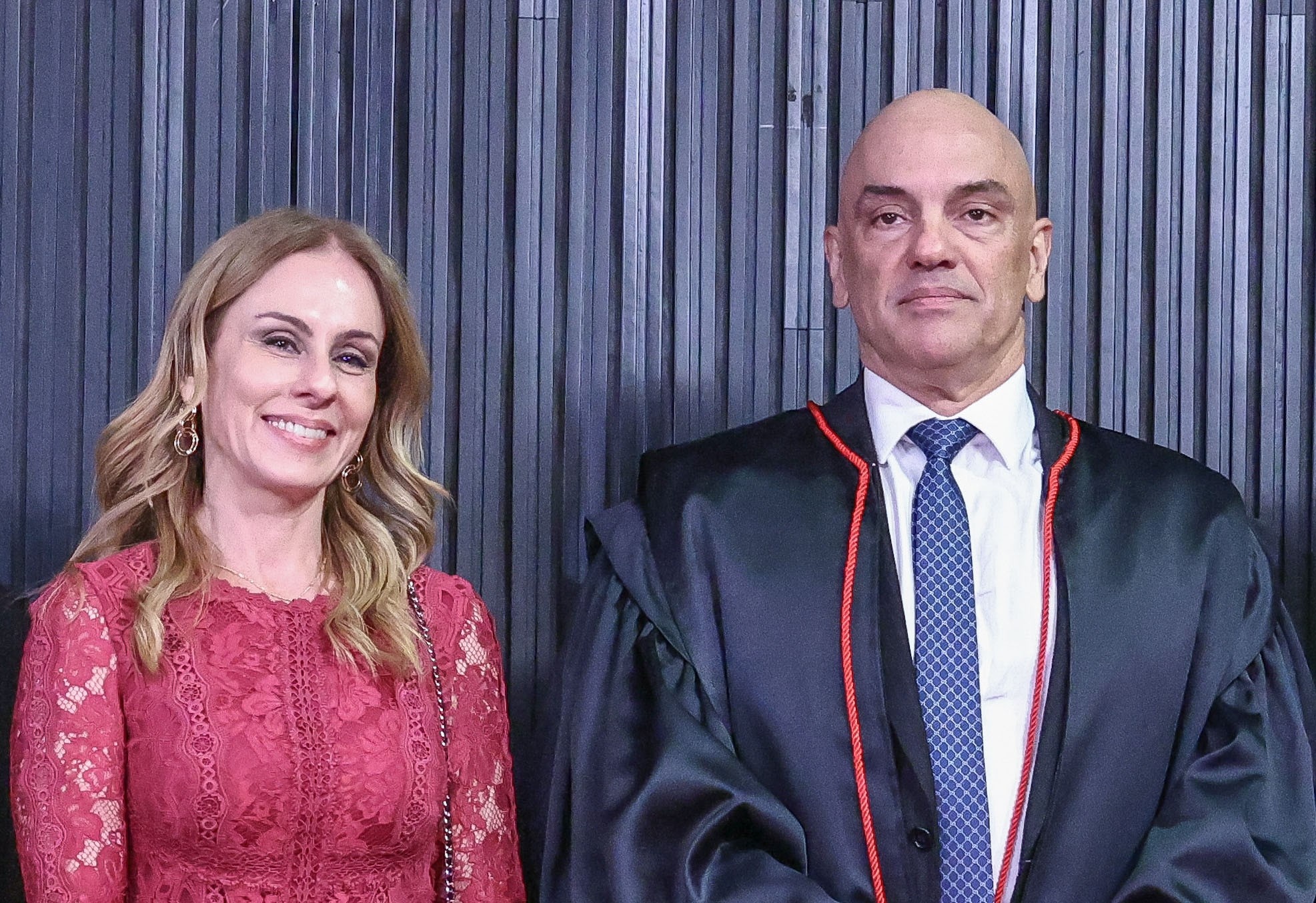 Voos, Contratos e o Véu da Transparência: A Percepção da Justiça em Xeque