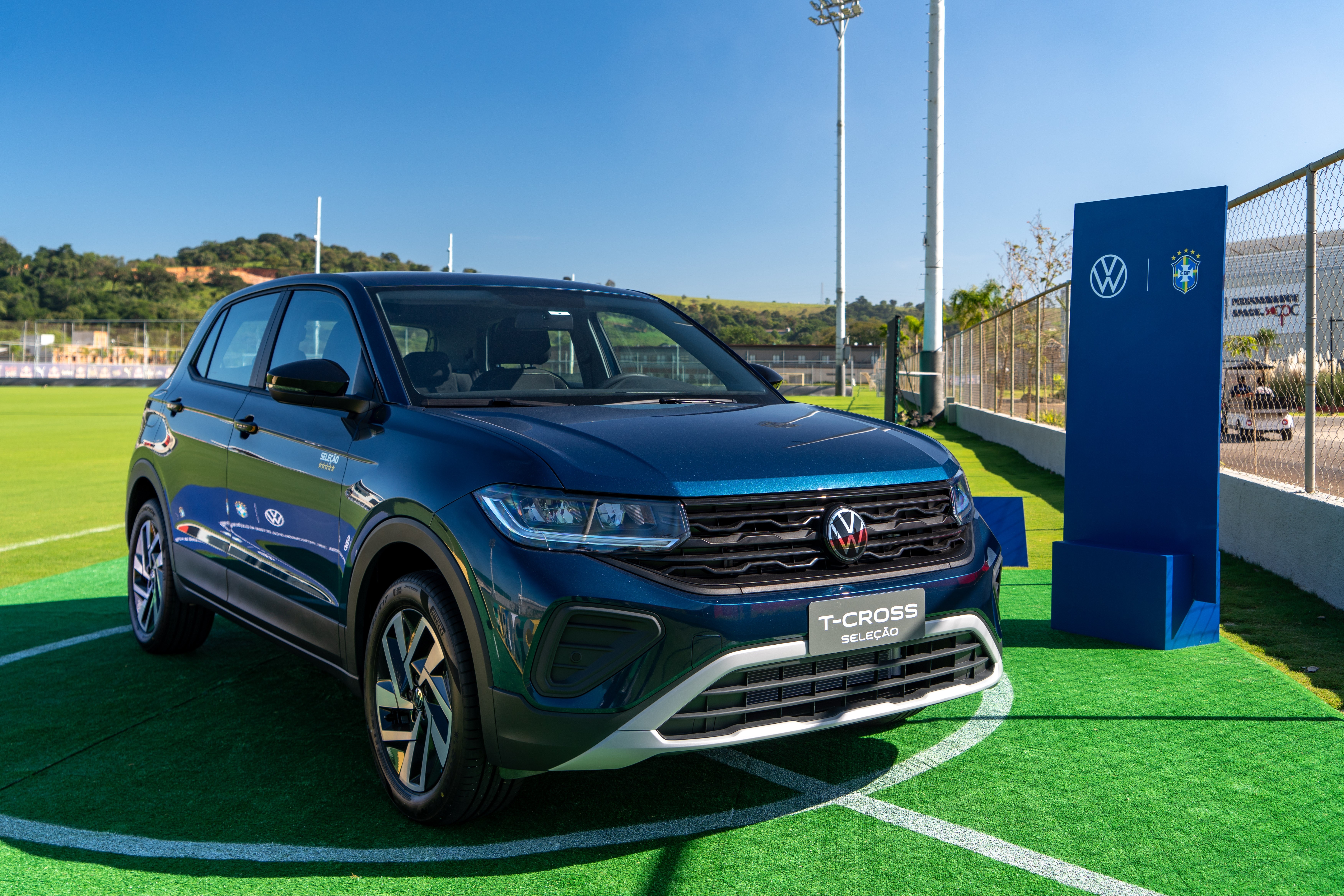 Volkswagen Estrategicamente Lança T-Cross 'Seleção': Tática de Vendas em Ano de Copa e o Impacto no Consumidor Brasileiro