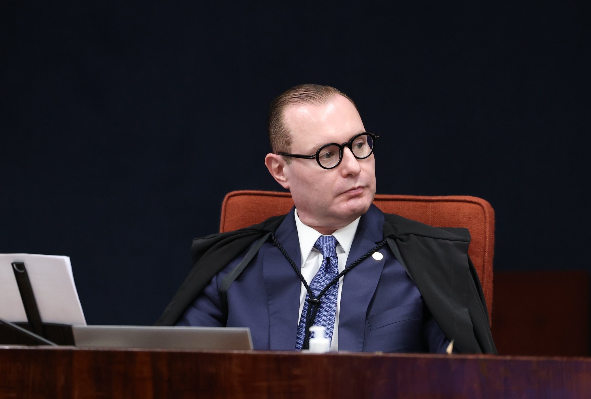 STF em Xeque: A Exigência de Zanin por Acesso Integral a Celular de Vorcaro e o Futuro das Provas Digitais