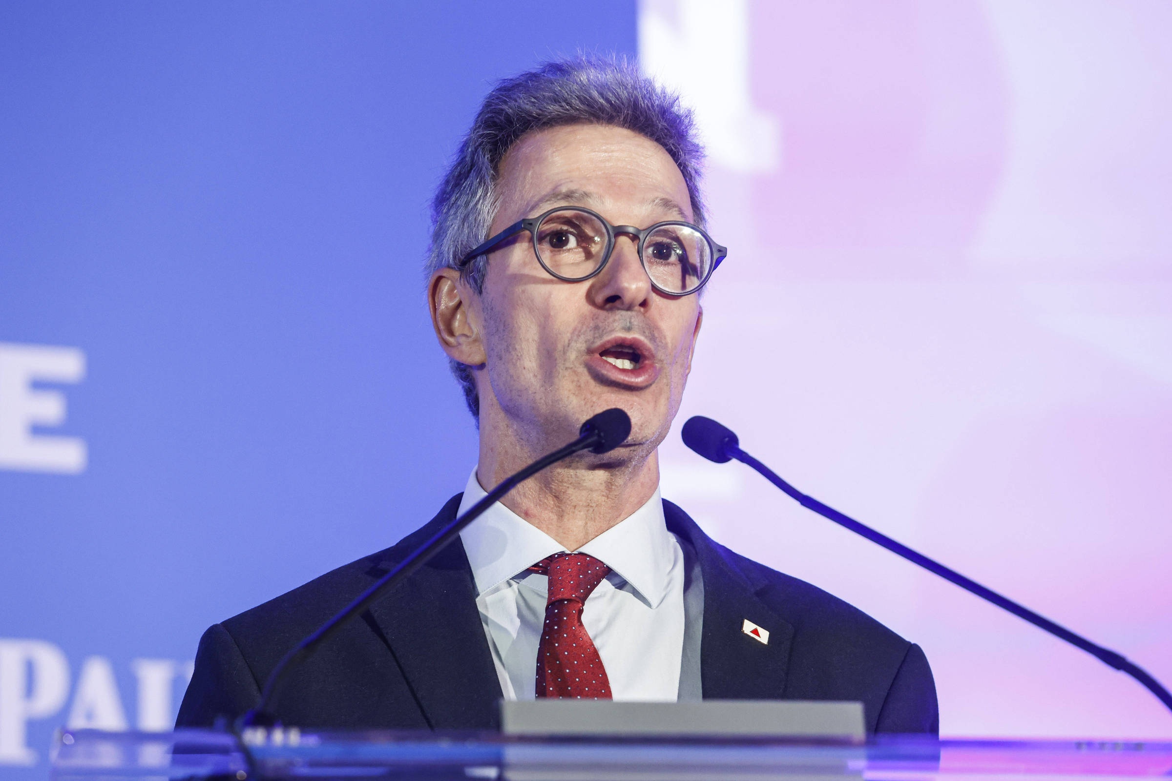 Zema Formaliza Lançamento de Programa Presidencial, Reaquecendo o Debate Econômico Liberal para 2026